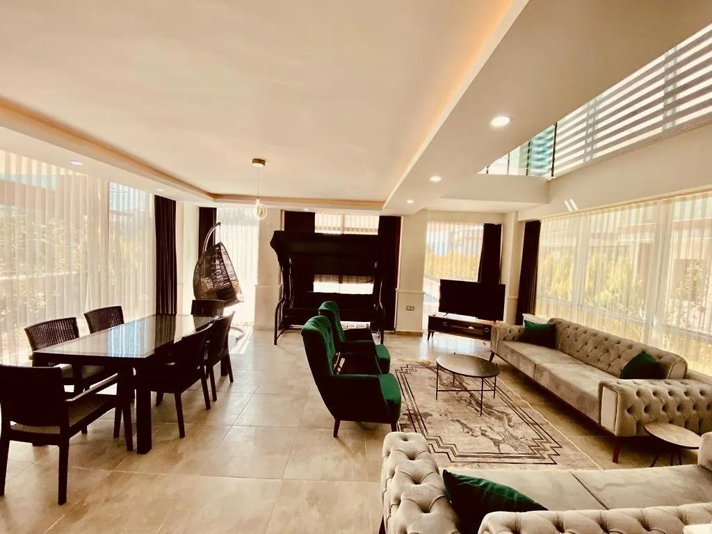 Alzuharia 2 Villa Kusadası