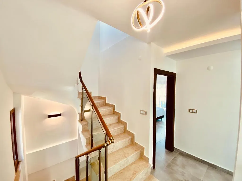 Alzuharia 2 Villa Kusadası
