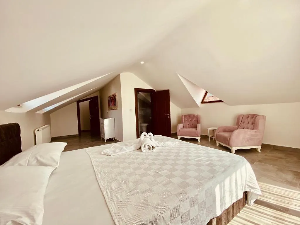 Alzuharia 2 Villa Kusadası Turcia